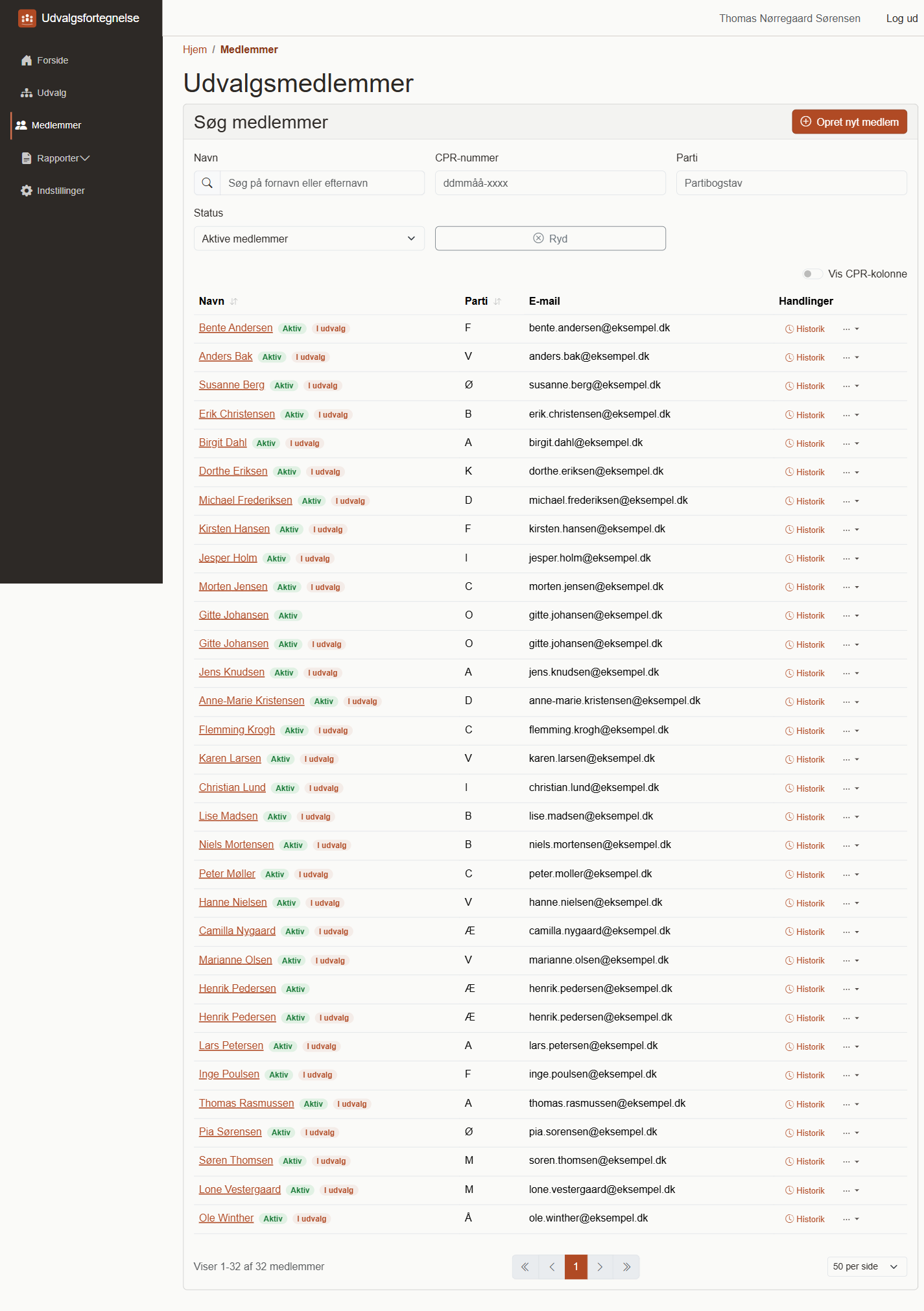 Medlemsliste med 30 medlemmer, partikoder og badges